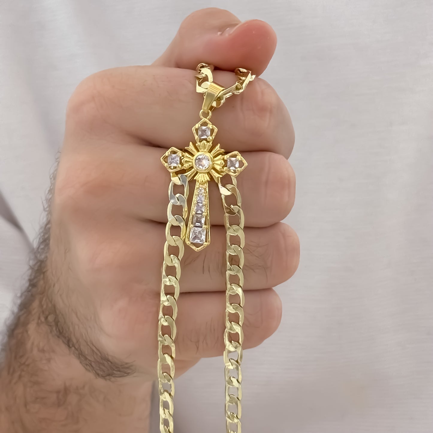 Cadena Cubana de Hombre de 60Cm de Cruz Cristo con Micro Circones en Oro Laminado 18k con Garantia de por vida